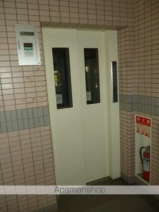 ルミエール参番館[2DK/43.3m2]のエントランス