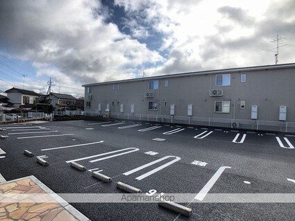 アバンツァートⅡ[1LDK/46.54m2]の駐車場