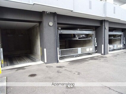 サンヴァーリオ仙台駅東[1LDK/40.26m2]の駐車場1