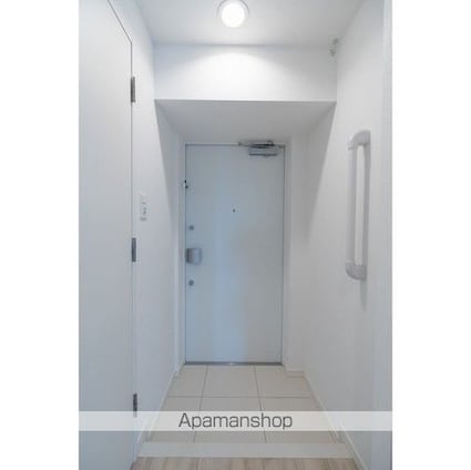 コンフォリア・リヴ新中野ＳＯＵＴＨ[1K/28.88m2]の玄関