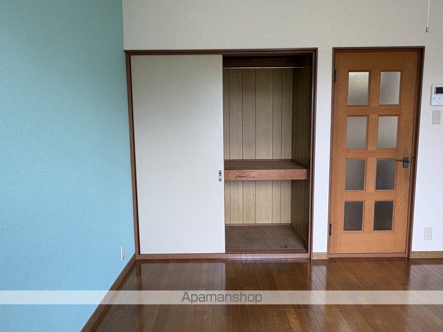 レピュート寺町の内装写真