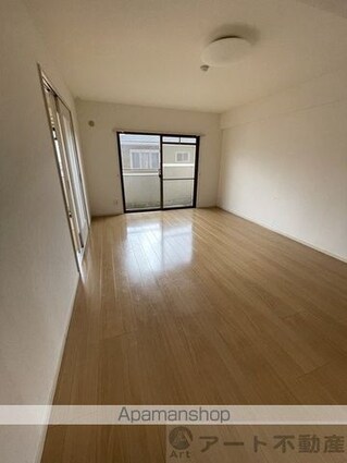 アドラーブル道後[3LDK/75m2]の内装1