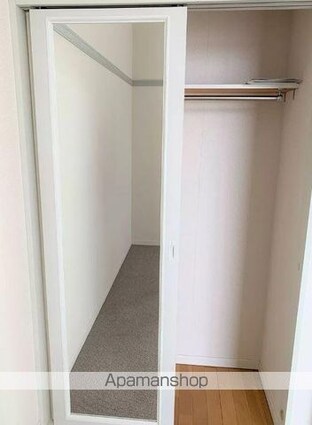 レオパレスラポール松福[1K/23.18m2]の収納