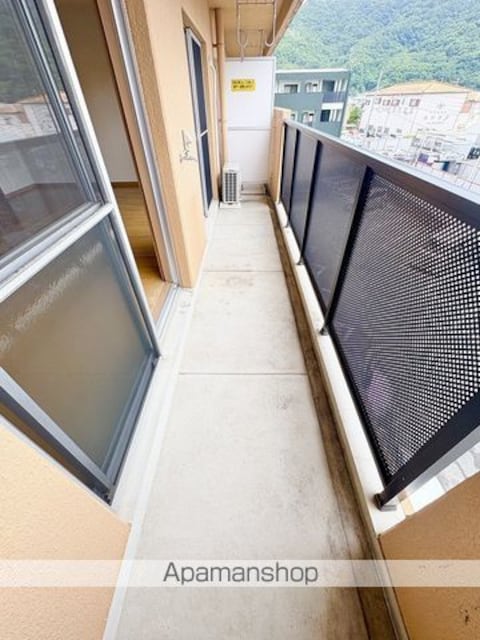和歌山県和歌山市三葛[2LDK/52m2]のバルコニー