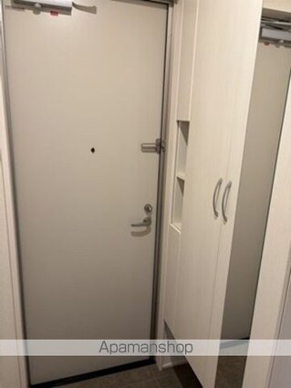 ラ・トゥール山城西　Ａ棟[1LDK/41.72m2]の玄関