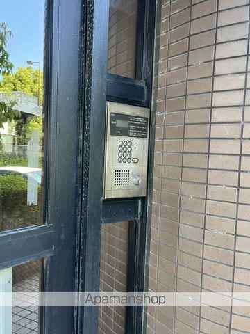 ベルルージュ上社の玄関写真