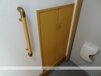 グリーンパーク　Ｄ[2LDK/72m2]の玄関