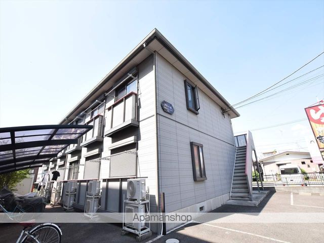 ラヴィールの玄関写真