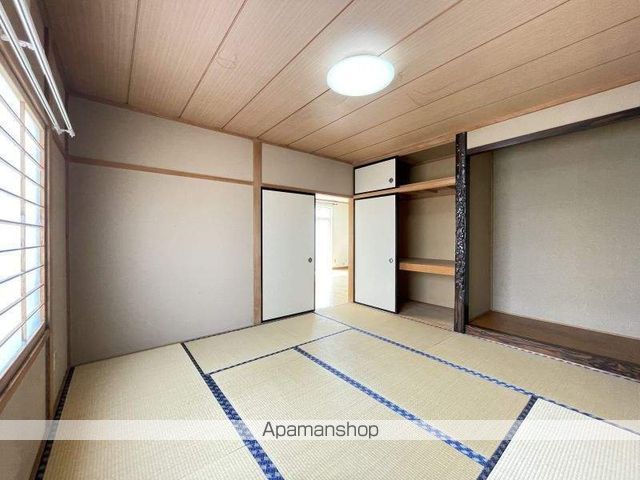 函館本線 七飯駅 徒歩8分 2階建 築40年の内装写真