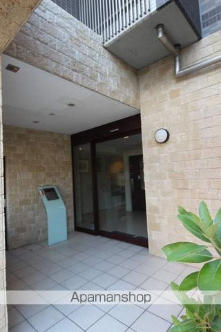 グランデージ池田栄本町の玄関写真