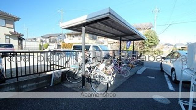 ノーブルシャトー1番館の玄関写真