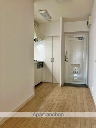 東京都新宿区片町[1K/25.31m2]のリビング・居間