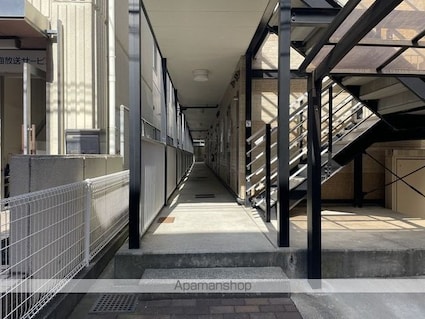 レオパレスエスペーロ本町[1K/19.87m2]のエントランス2