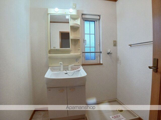 apartment 山形県東村山郡中山町大字長崎4270-5
長崎の賃貸情報を見る
物件地図