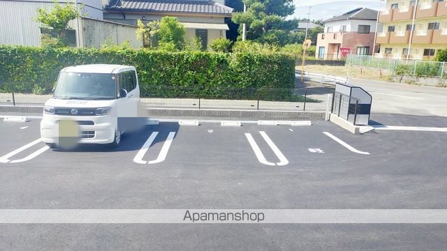 クラール・ダンのその他写真