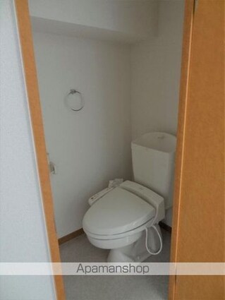 レオパレスパイナス松福[1K/20.28m2]のトイレ