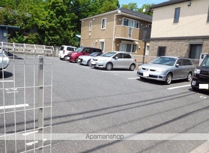 ヴェルドミールＡ　　　[1LDK/33.39m2]の駐車場