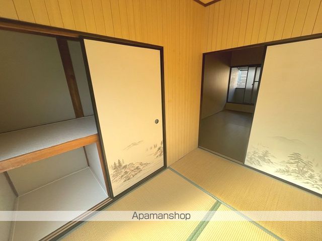 寝屋川市 2階建 築47年の内装写真