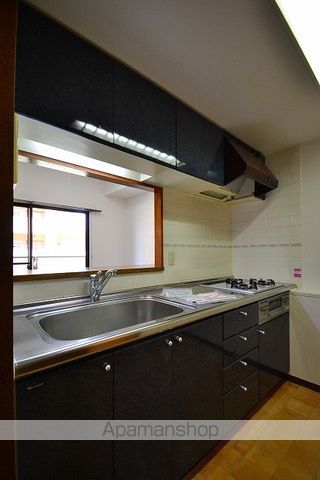 ハイタウン庚午北の内装写真
