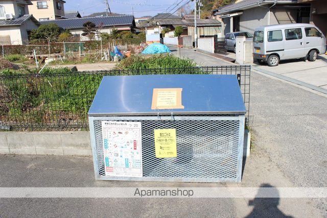 モナリエ・ユキのその他写真