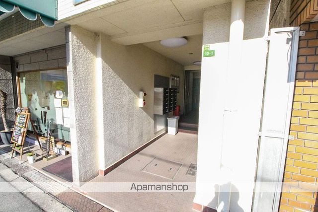 ヴェスタ天神橋の玄関写真