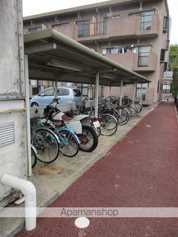 ウエストパレスの外観写真