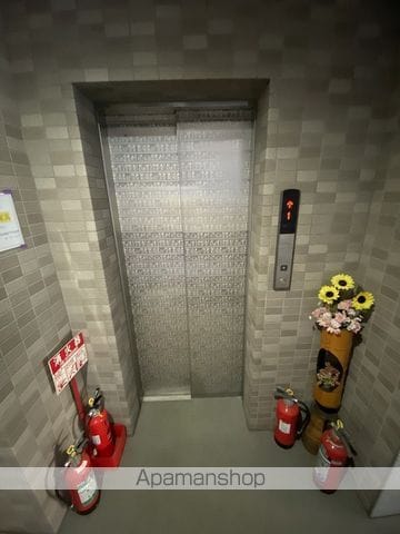 パーシモン湘南の玄関写真