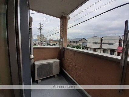 スクールヤード・シノギ[1LDK/49.9m2]のバルコニー