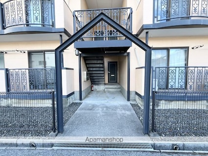 ハイツＦｏｒＹｏｕ１号館[1LDK/51.06m2]のエントランス