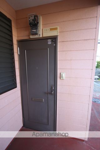 ハッピーハイツの玄関写真