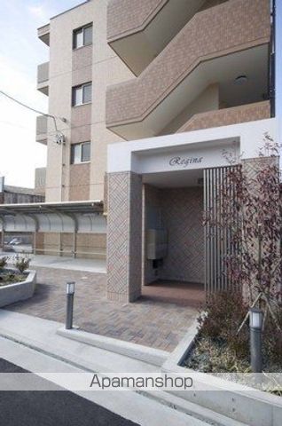 レジーナの玄関写真