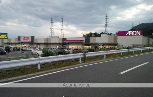 ユーミー岡富の周辺写真
