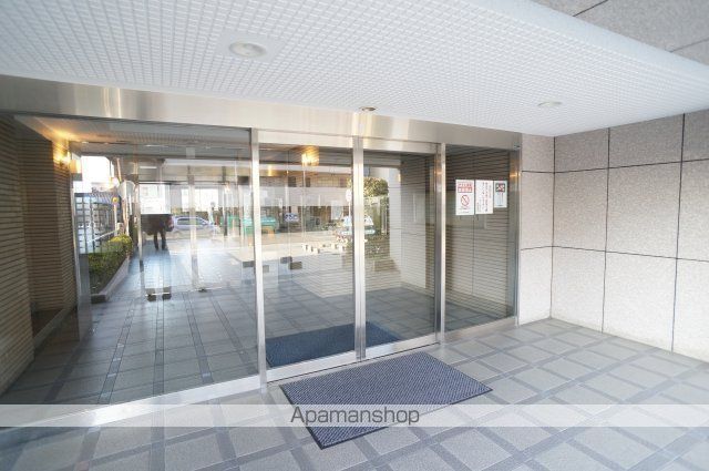 ルモン奈良大森の玄関写真
