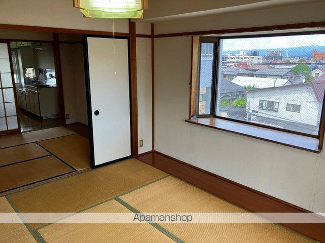 メゾンアルパ宮町の内装写真