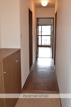 ハイクオリティ１[2DK/50.5m2]の玄関