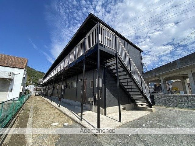 カナロア野里駅前の外観写真