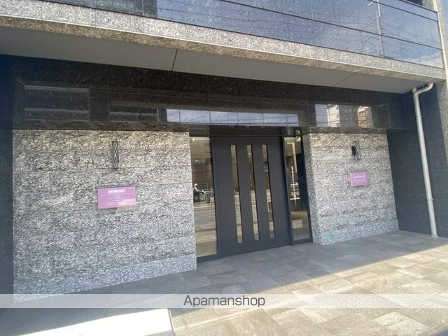 M−RESIDENCE新大阪GARDENの玄関写真