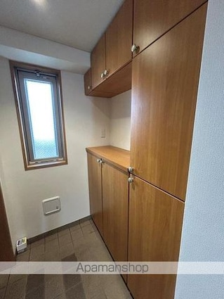 アソシエール野方[3LDK/78.71m2]の玄関