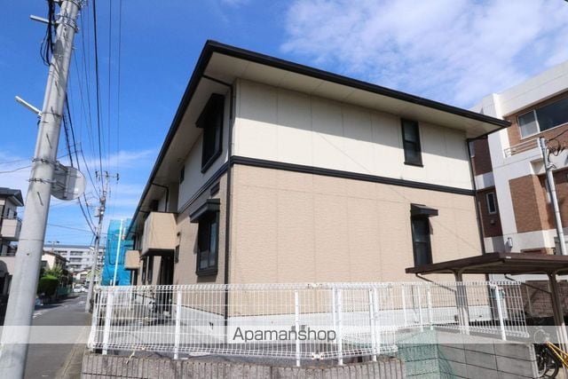 日の出第一秋新ハイツの外観写真