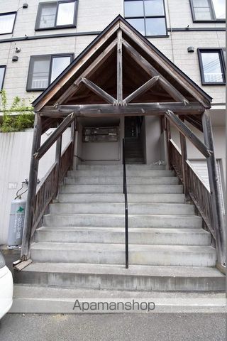 サークルI澄川Bの玄関写真