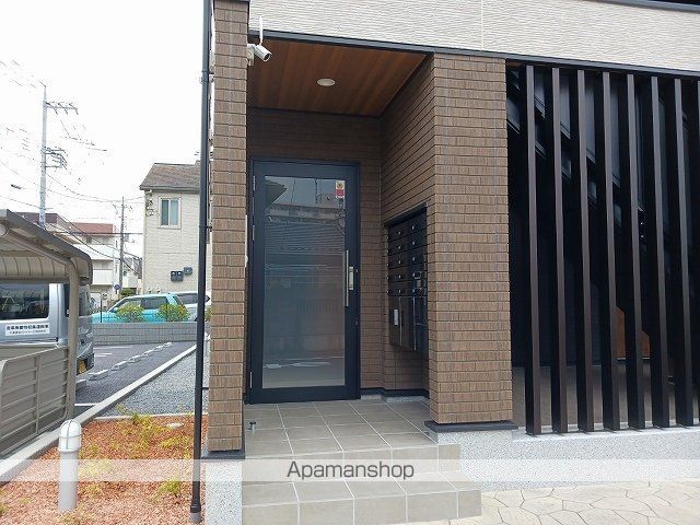 ラウレア三郷の外観写真