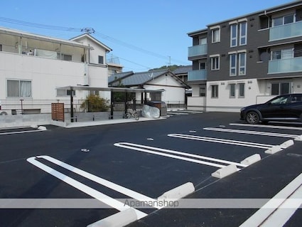 フェリエⅣ[1LDK/41.86m2]の駐車場