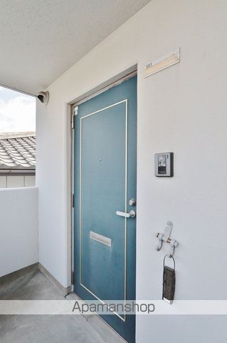 プレジデント吉野本町の玄関写真