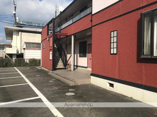 ヴィラエムアンドケイの玄関写真