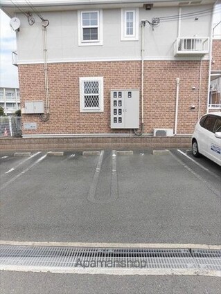 和歌山県和歌山市三葛[1LDK/37.13m2]の駐車場1