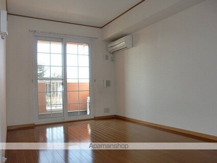 ジュネス小絹[2LDK/58.86m2]のリビング・居間