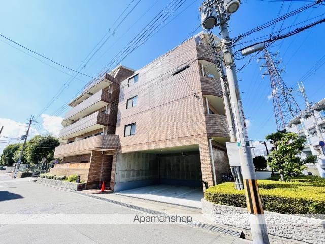 秀栄ハイツ武庫之荘の外観写真