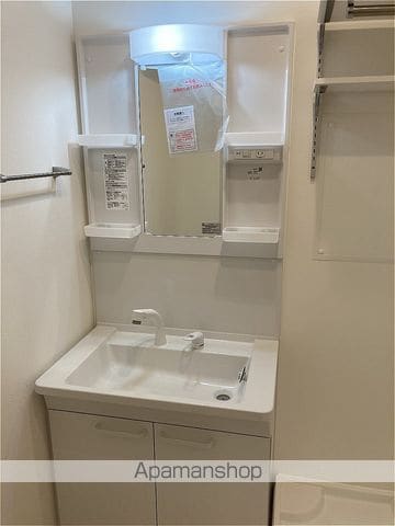 レジリエントIIの内装写真