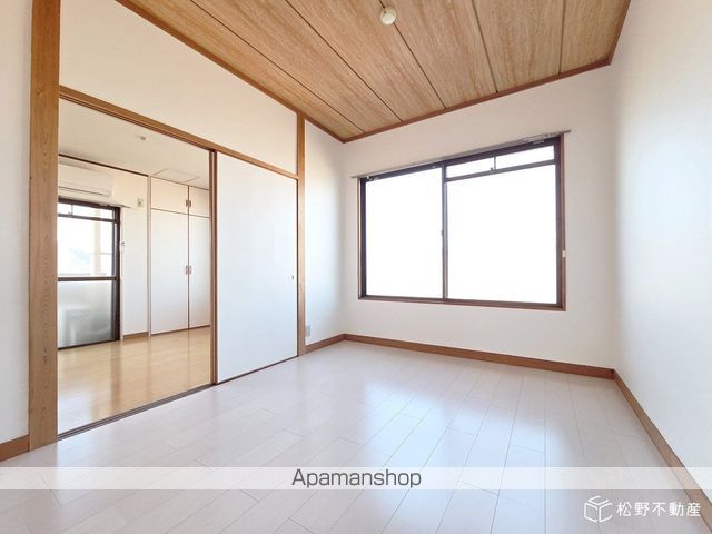 BASE津田の内装写真