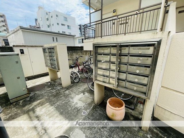 オリエンタル新丸子IIの玄関写真